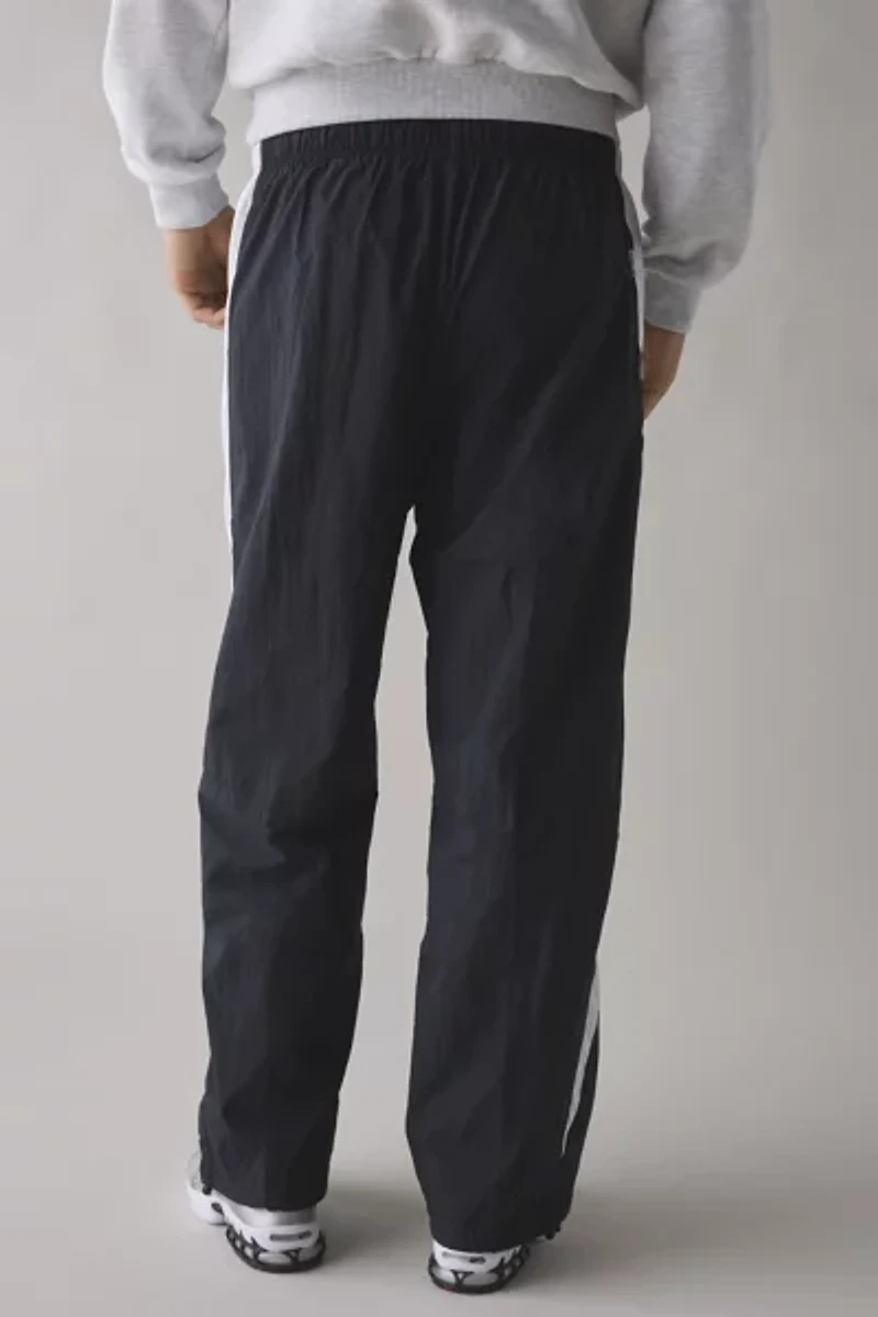 Nike Air Woven Nylon Pant