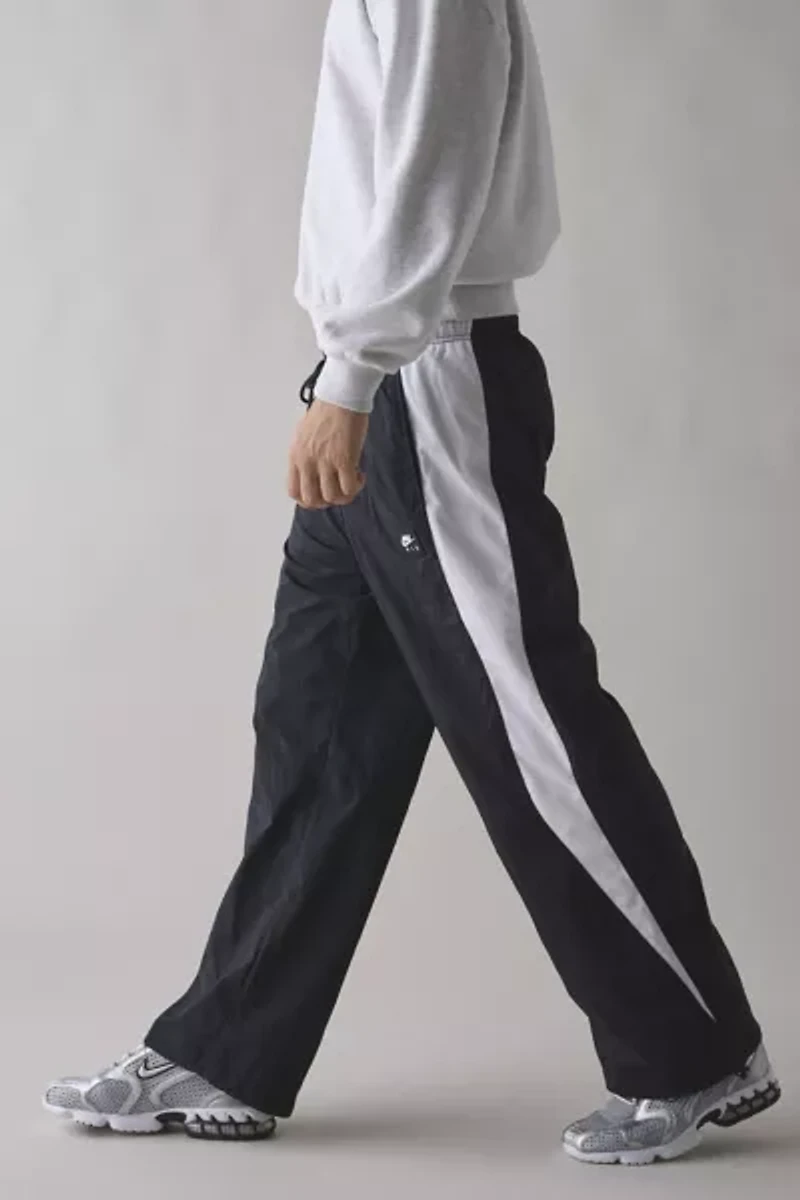 Nike Air Woven Nylon Pant