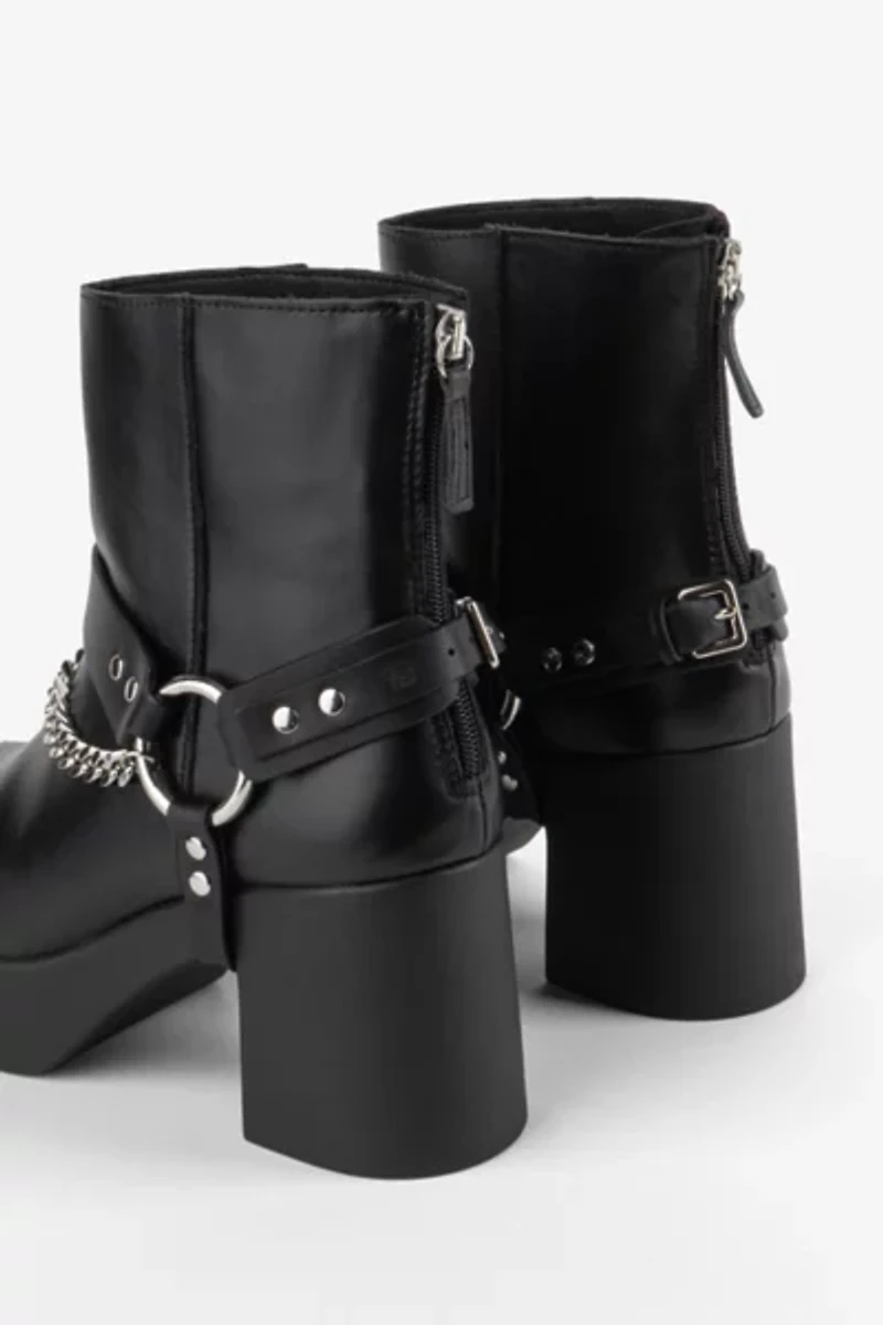 Intentionally Blank Anvil Boot Harness