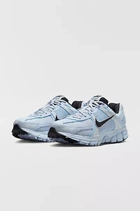 Nike Women's Zoom Vomero 5 Sneaker
