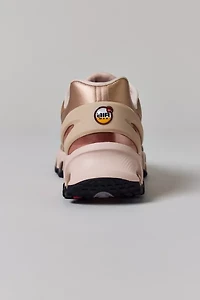 Nike Women's Air Max Dn8 Sneaker