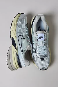 Nike Women's V2K Run Sneaker