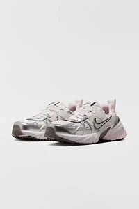 Nike Women's V2K Run Sneaker