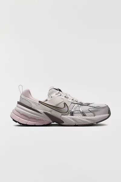 Nike Women's V2K Run Sneaker
