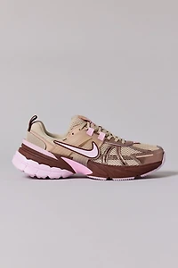 Nike Women's V2K Run Sneaker