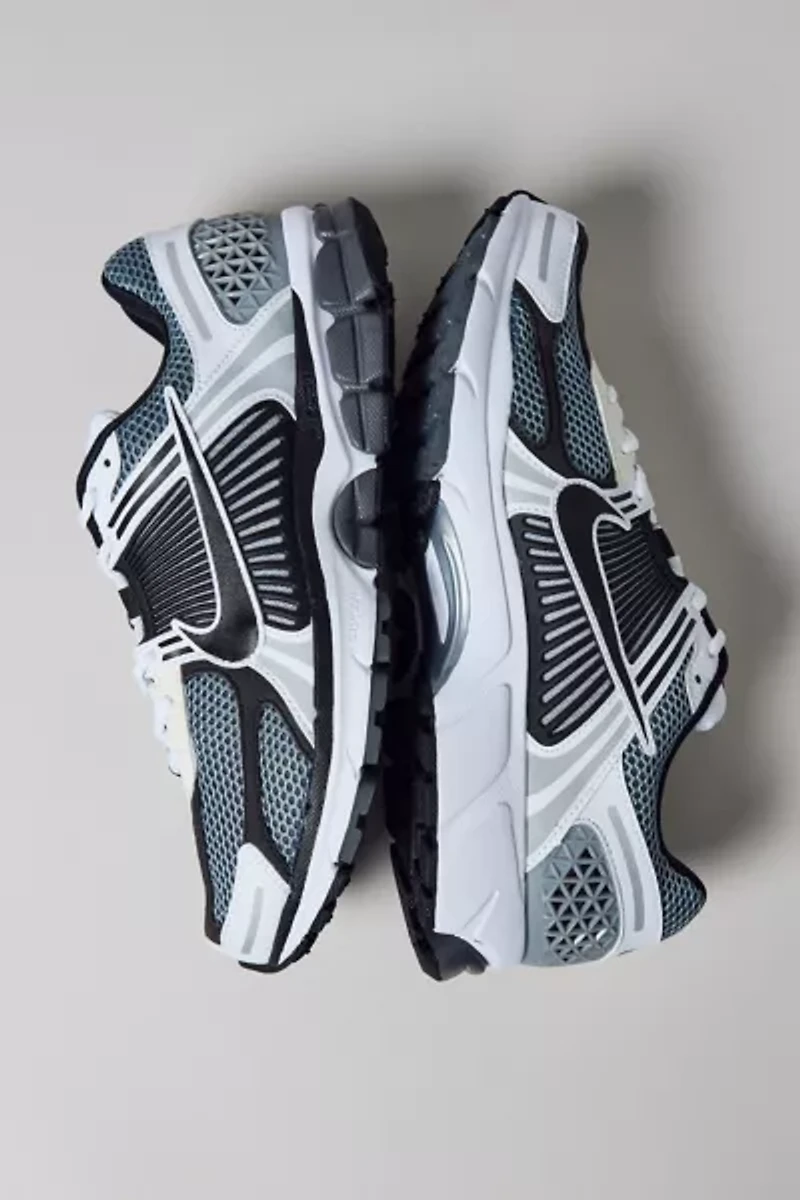 Nike Men's Zoom Vomero 5 SE SP Sneaker