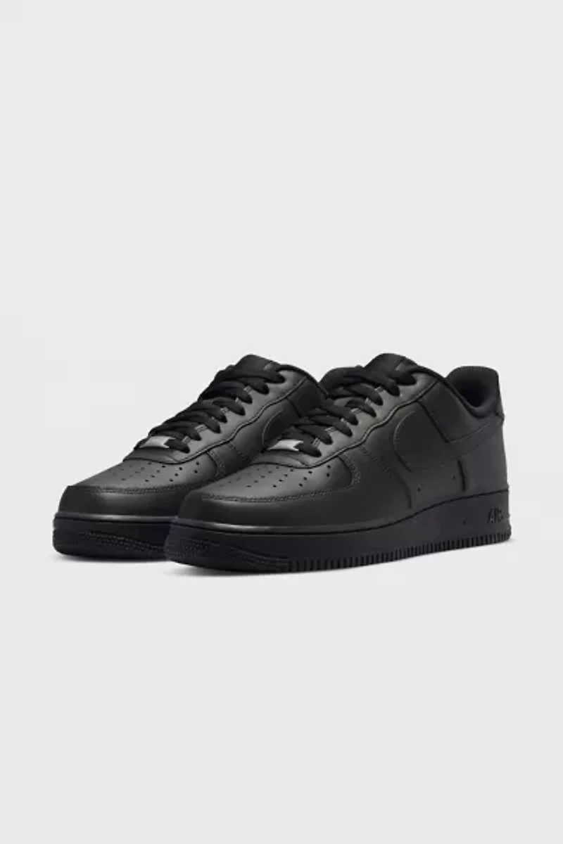 Nike Men's Air Force 1 '07 Sneaker