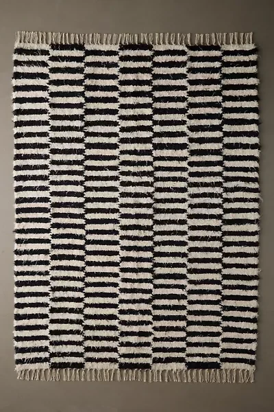 Irregular Checkerboard Shaggy Tassel Rug