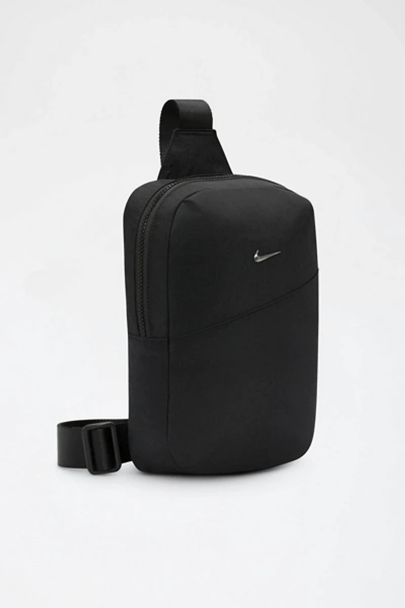 Nike Aura 5L Crossbody Bag