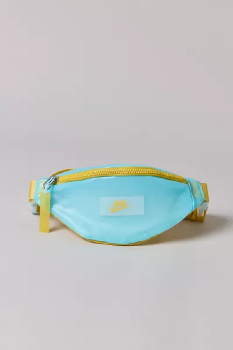 Nike Heritage Crossbody Bag