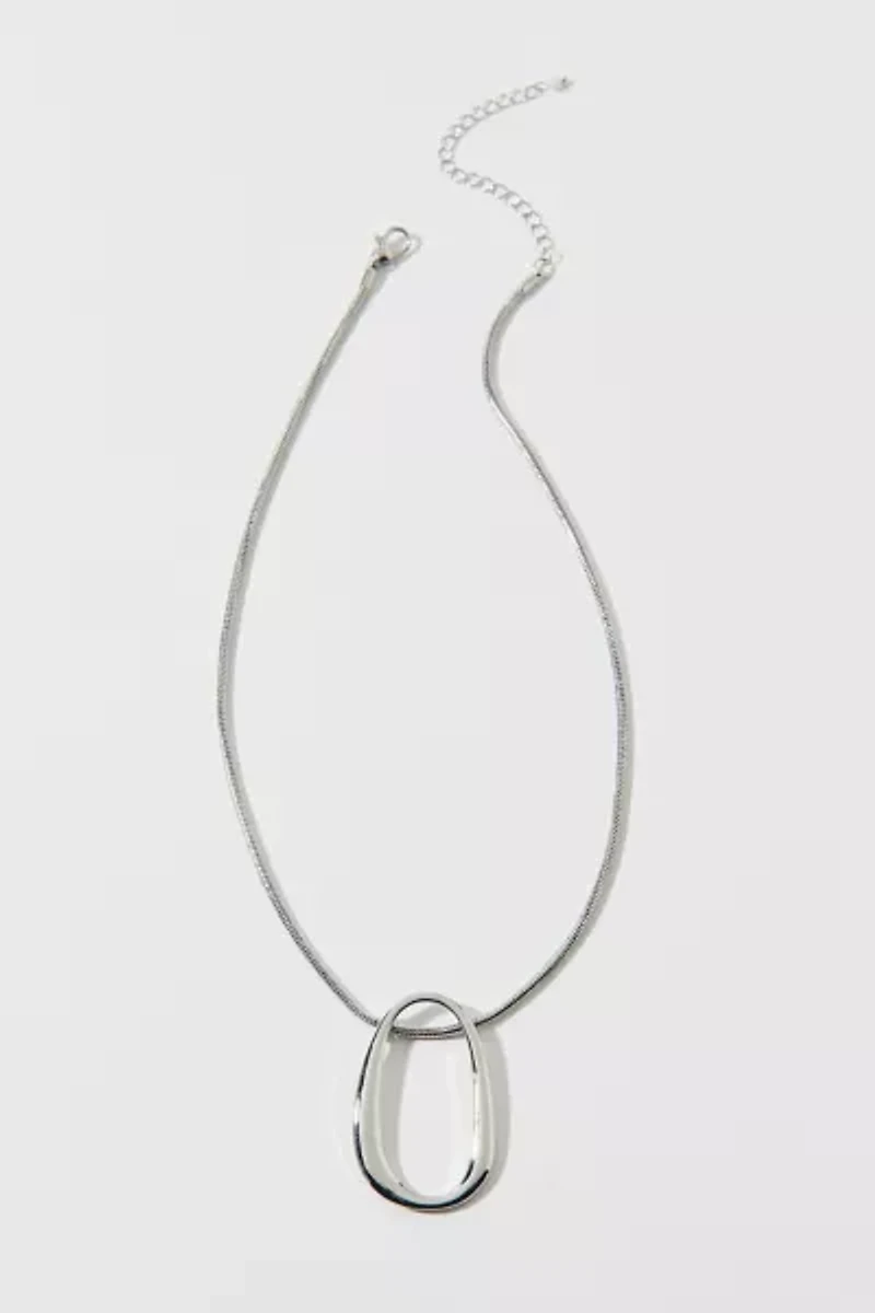 Suki Oblong Pendant Chain Necklace