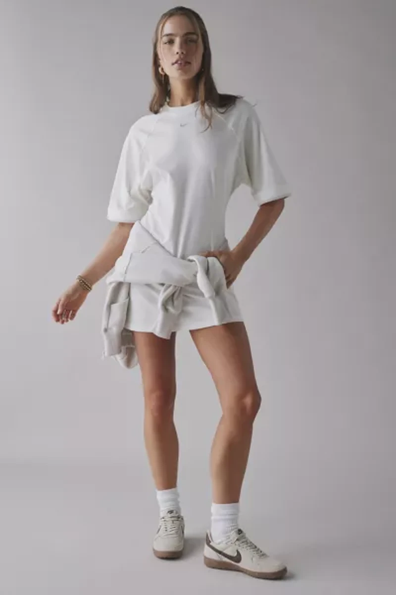 Nike Sportswear Collection T-Shirt Dress