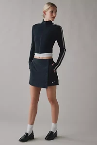 Nike Sportswear Essentials Woven Mid-Rise 3” Skort