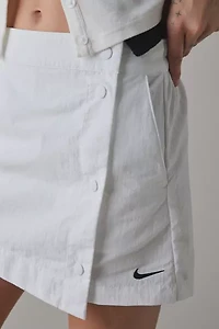 Nike Sportswear Essentials Woven Mid-Rise 3” Skort