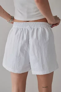 Nike Sportswear Essentials Woven Mid-Rise 3” Skort