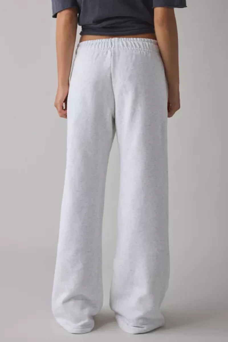 Nike Sportswear Club Fleece Mid-Rise Oversized Sweatpant