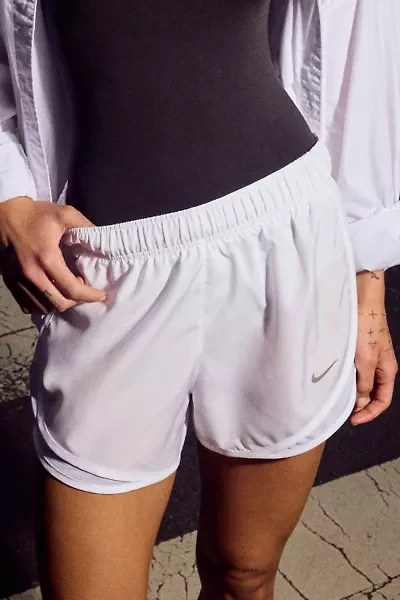 Nike Dri-FIT Tempo Mid-Rise Lined Running Short