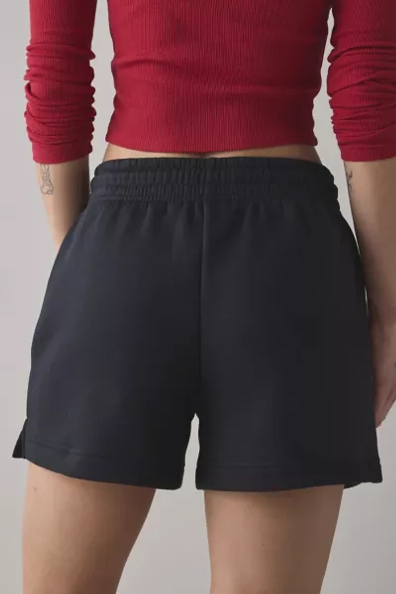 Nike Sportswear Phoenix Fleece Mid-Rise Shorts