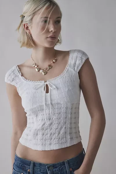 Kimchi Blue Juliette Keyhole Scoop Neck Crinkle Blouse