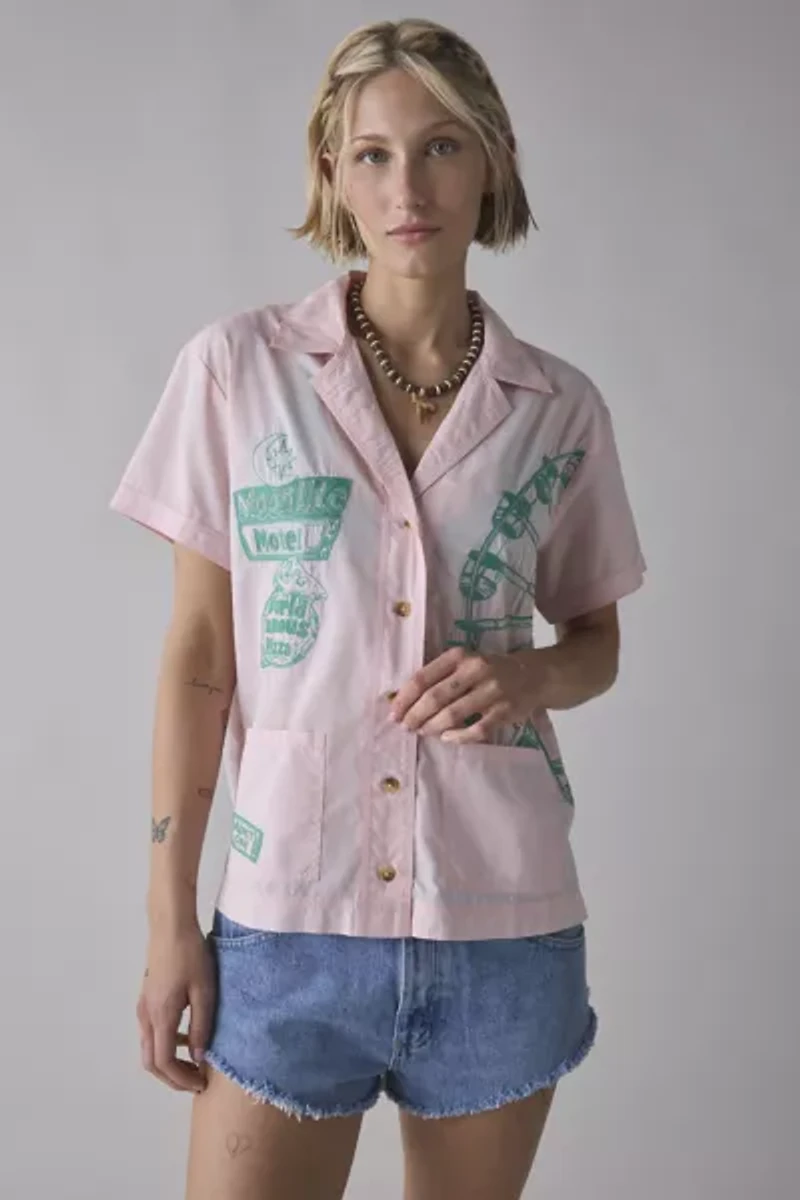 BDG Nash Embroidered Souvenir Short Sleeve Button-Down Shirt