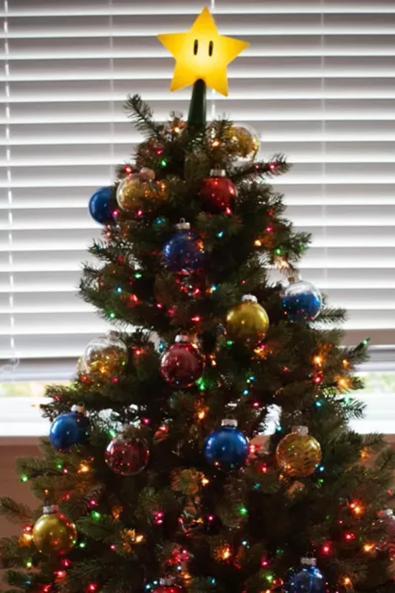 Super Mario Bros. 7" Light-Up Holiday Tree Topper