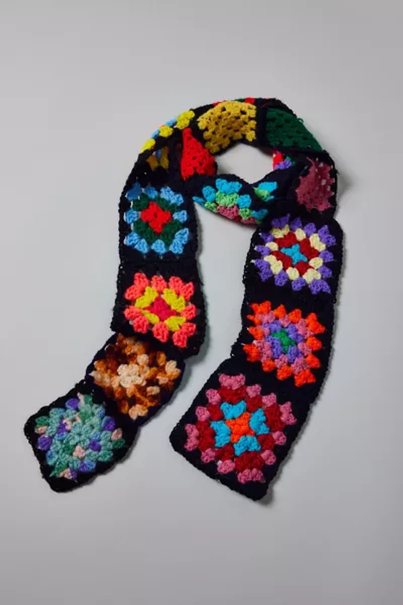 THE SERIES X ReMADE By UO Granny Square Scarf