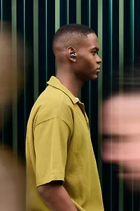 JBL Live Buds 3 Noise-Cancelling Earbuds