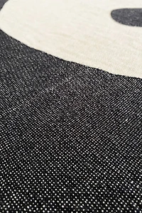 Clr Shop Yin Yang Woven Throw Blanket