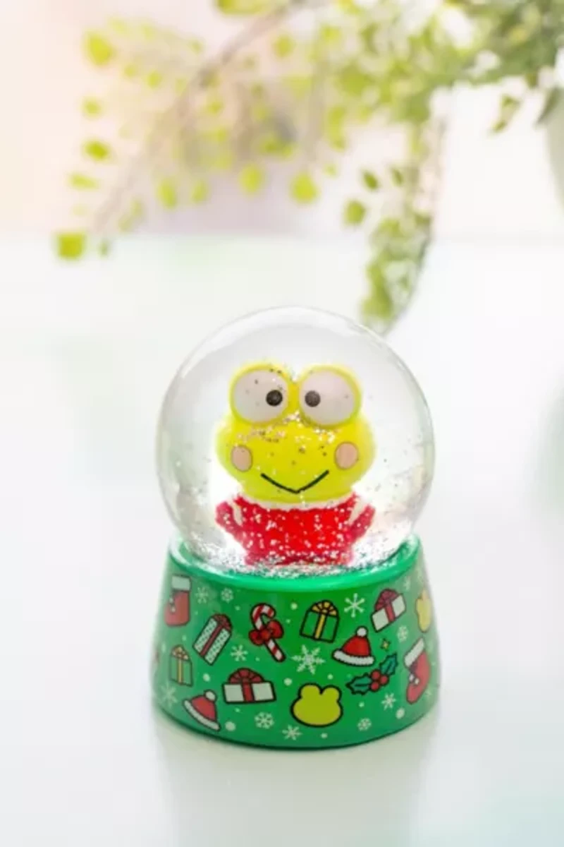 Sanrio and Friends Mini Holiday Snow Globe