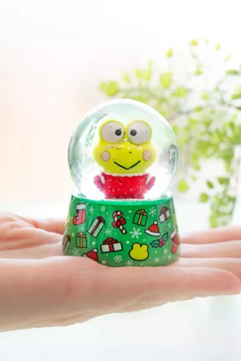 Sanrio and Friends Mini Holiday Snow Globe