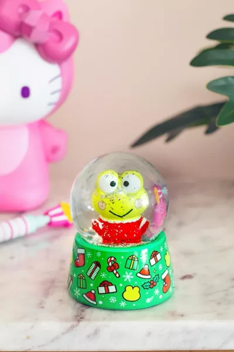 Sanrio and Friends Mini Holiday Snow Globe