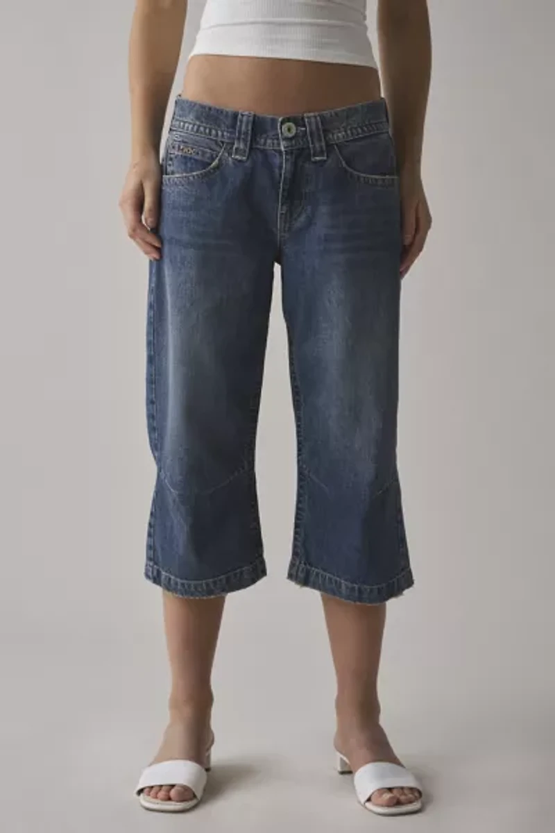BDG Kayla Low-Rise Capri Jean