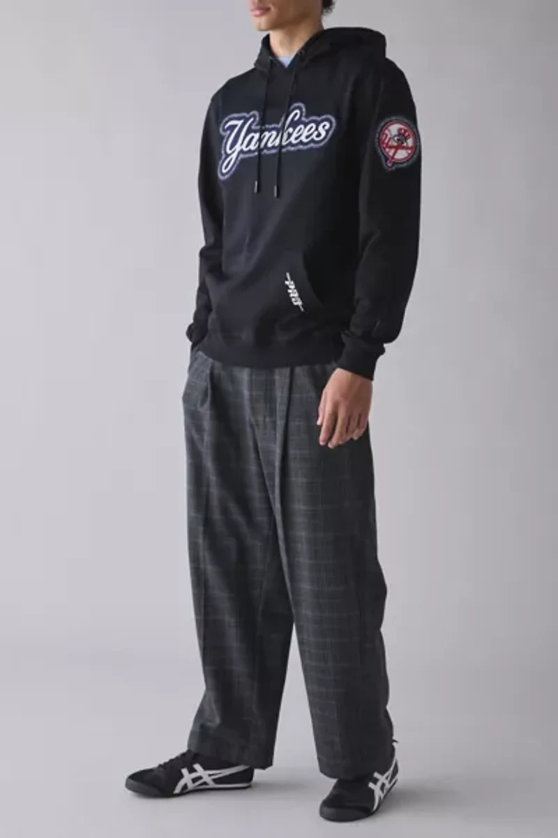 Pro Standard MLB New York Yankees Pick Stitch Hoodie Sweatshirt