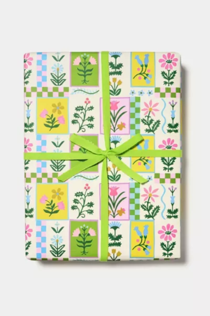 Red Cap Retro Flower Wrapping Paper