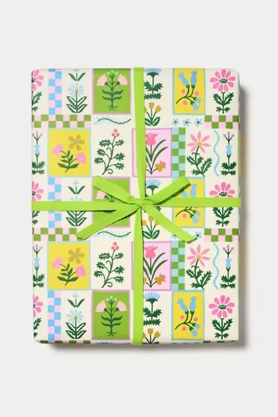 Red Cap Retro Flower Wrapping Paper