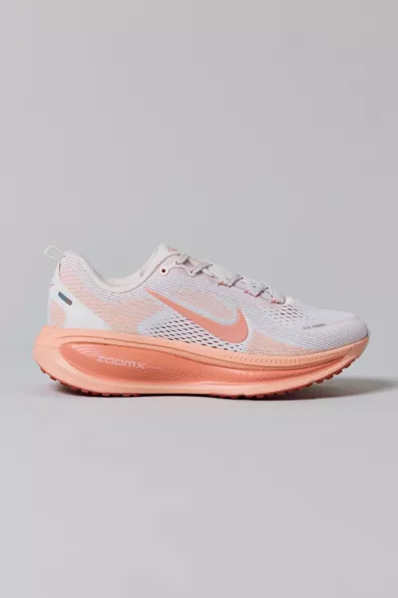 Nike Vomero 18 Women's Sneaker
