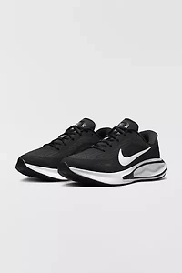 Nike Women's Journey Run Sneaker