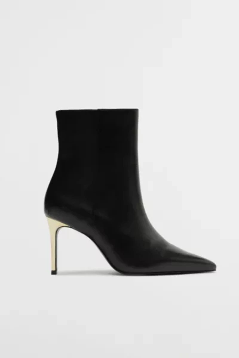 Schutz Mikki Casual Ankle Bootie