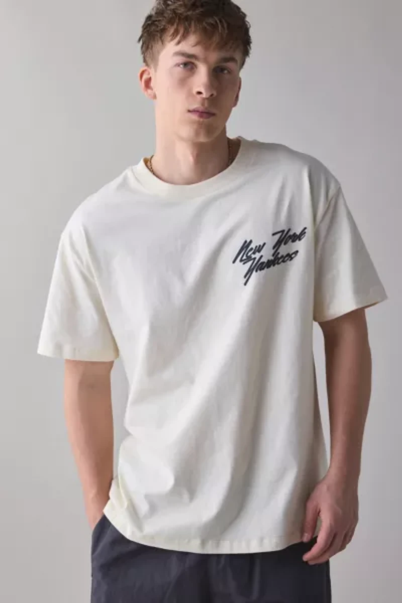 Pro Standard UO Exclusive MLB New York Yankees Team Logo Tee
