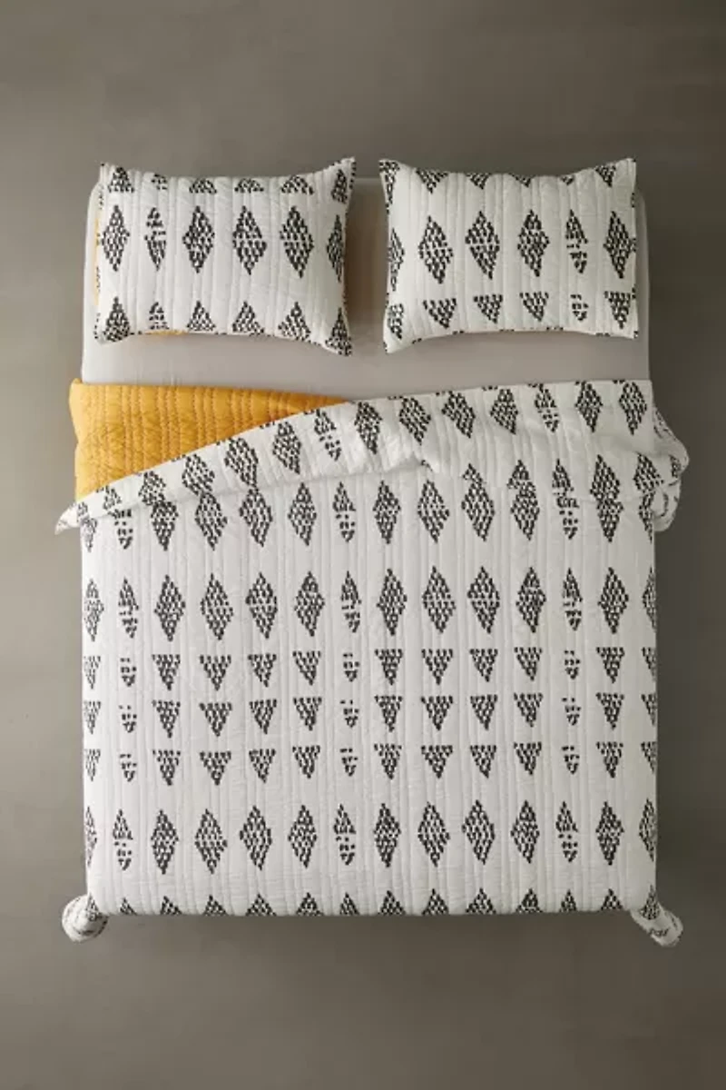 Jungalow By Justina Blakeney Prosperity Quilt Set