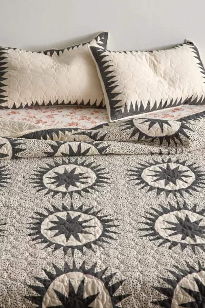 Jungalow Soleil Quilt Set