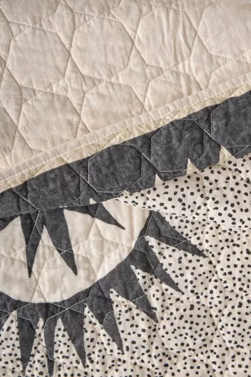 Jungalow Soleil Quilt Set