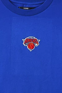 Pro Standard UO Exclusive NBA New York Knicks Graphic Tee