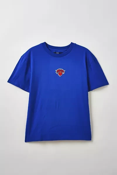 Pro Standard UO Exclusive NBA New York Knicks Graphic Tee