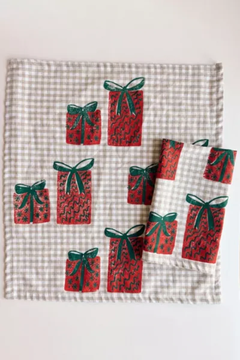 Julie Peach Block Printed Presents Napkin Set