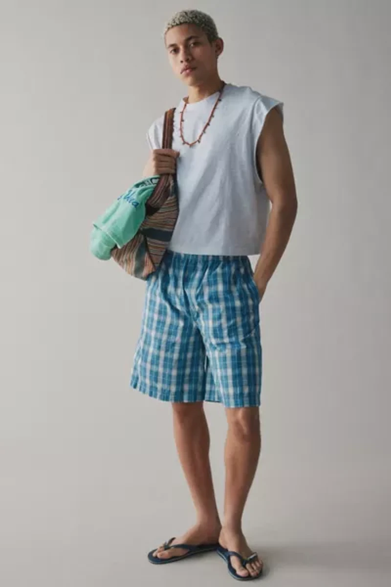 UO Baggy Plaid Pull-On Short