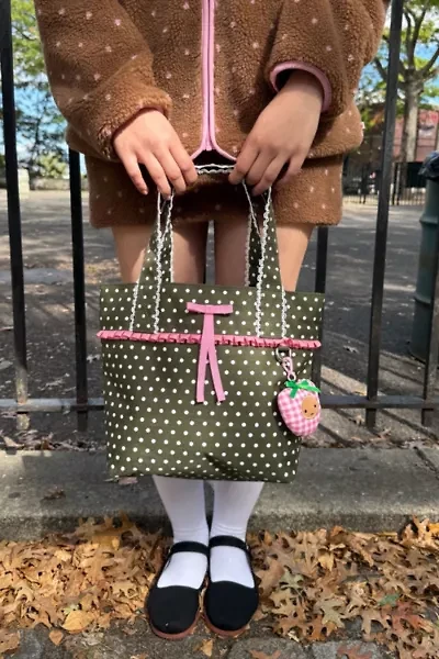 Strawberry Western Ichigo Tote Bag
