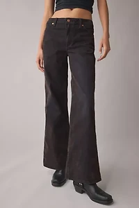 Wrangler Worldwide Mid-Rise Wide Leg Jean