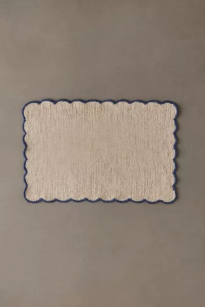 Lily Scalloped Edge Jute Rug