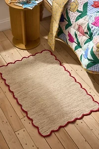 Lily Scalloped Edge Jute Rug